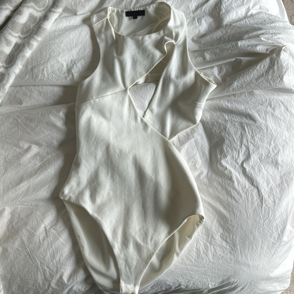 Revolve H:ours Bodysuit - Picture 6 of 7